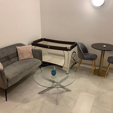 Апартаменты Lovely Studio Saint Jean Cachan, 20 Minutes From Luxembourg Gardens On Rer B And 350 M From Bagneux Rer B Экстерьер фото